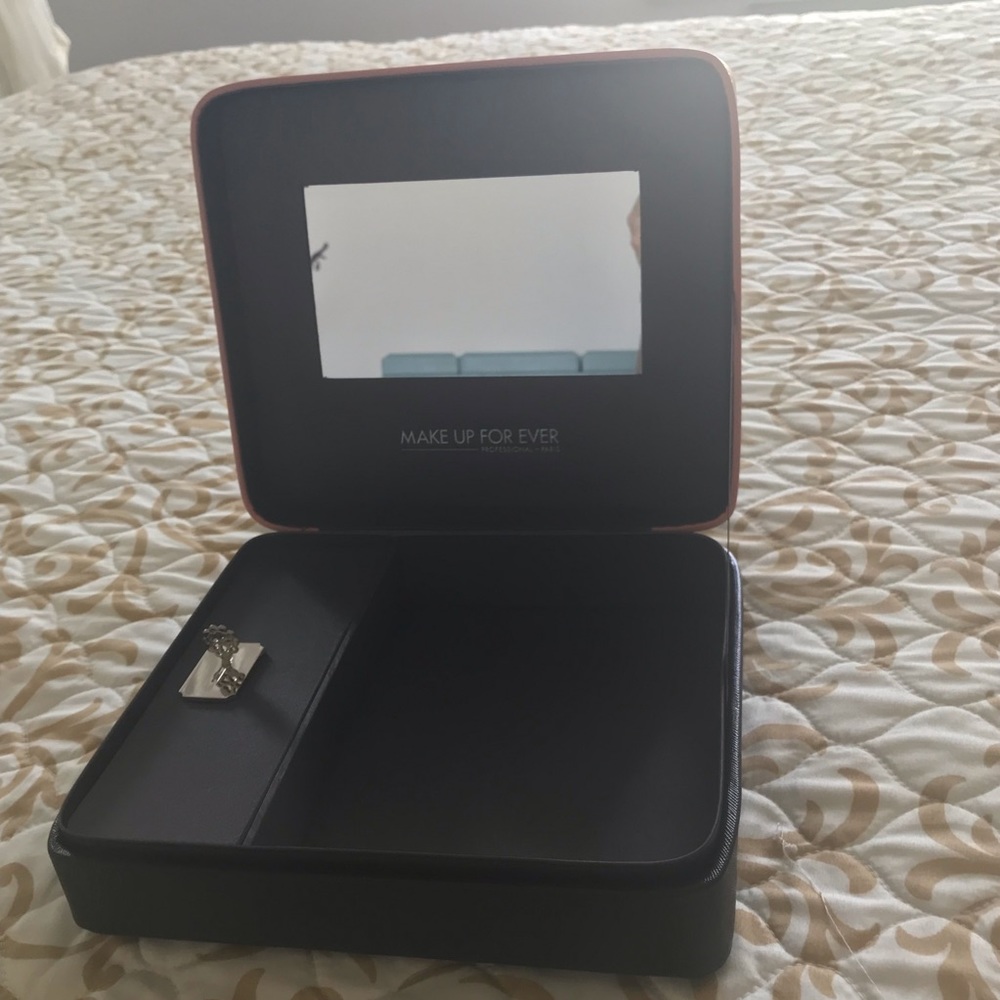 Keepsake Box by MakeUp Forever 50 Shades of Grey